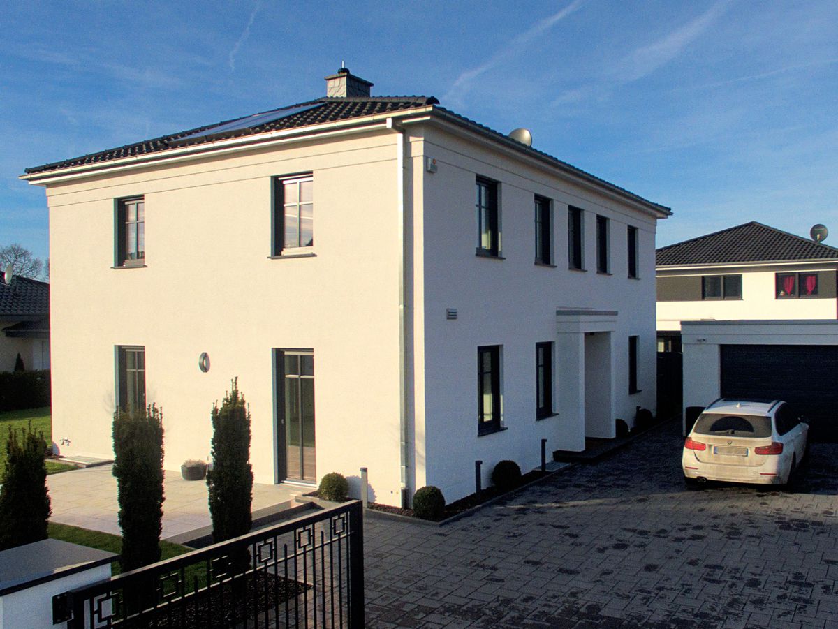 Einfamilienhaus in Rietberg, Hanseatische Stadtvilla, Putzfassade