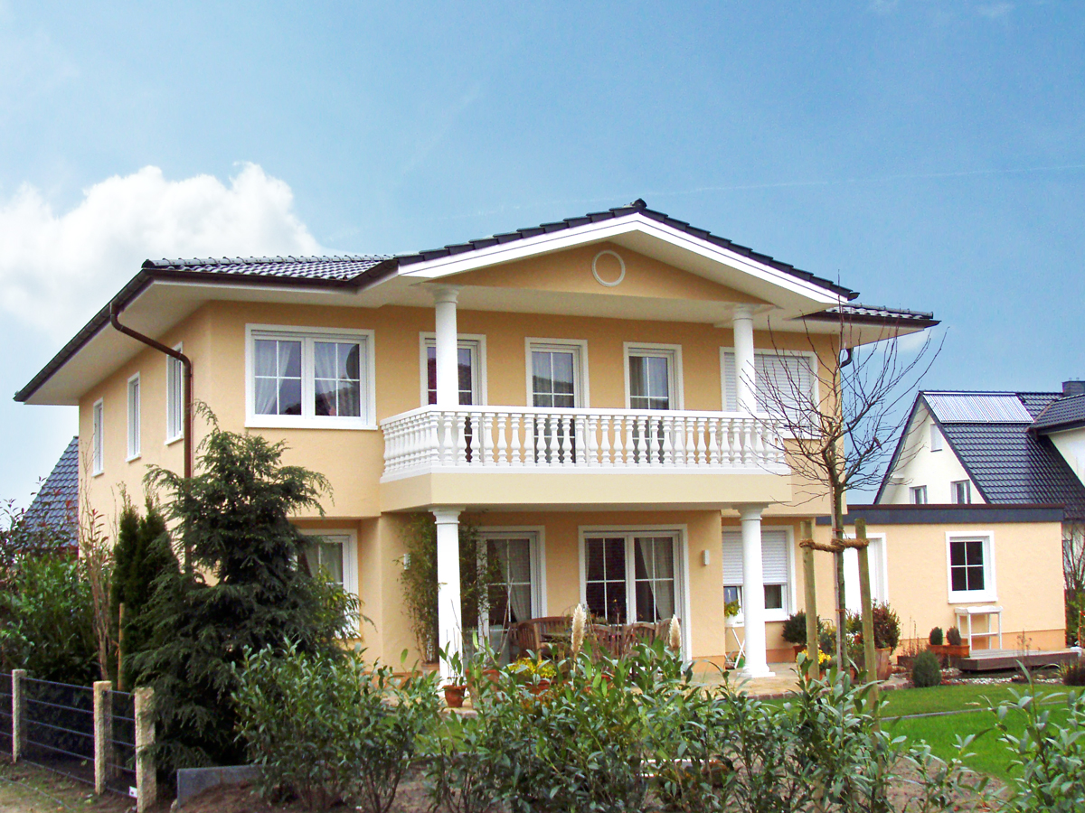 Einfamilienhaus in Rietberg, Mediterrane Stadtvilla, Putzfassade