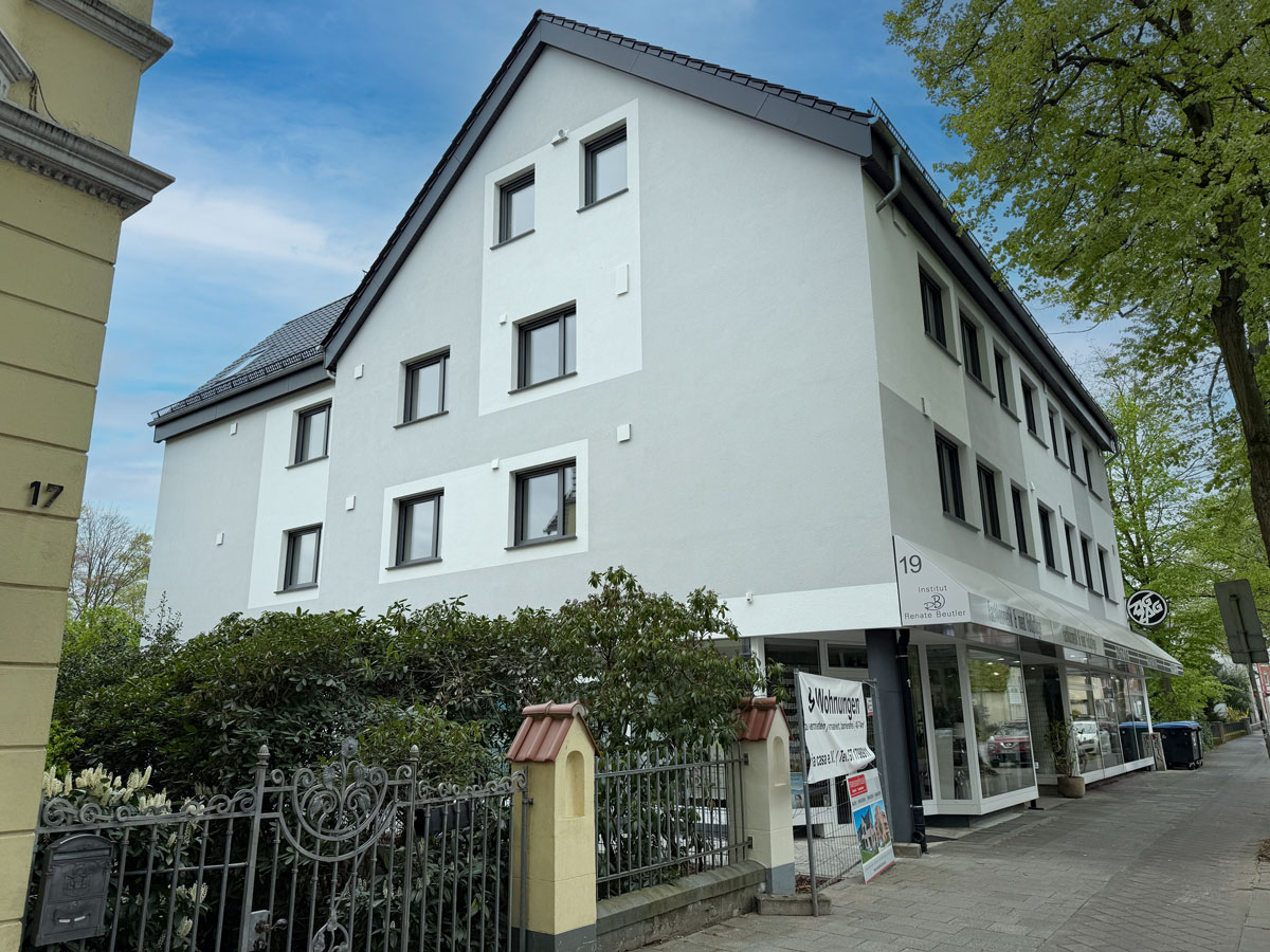 Modernisiertes Wohnhaus mit neun Einheiten - Gütersloh