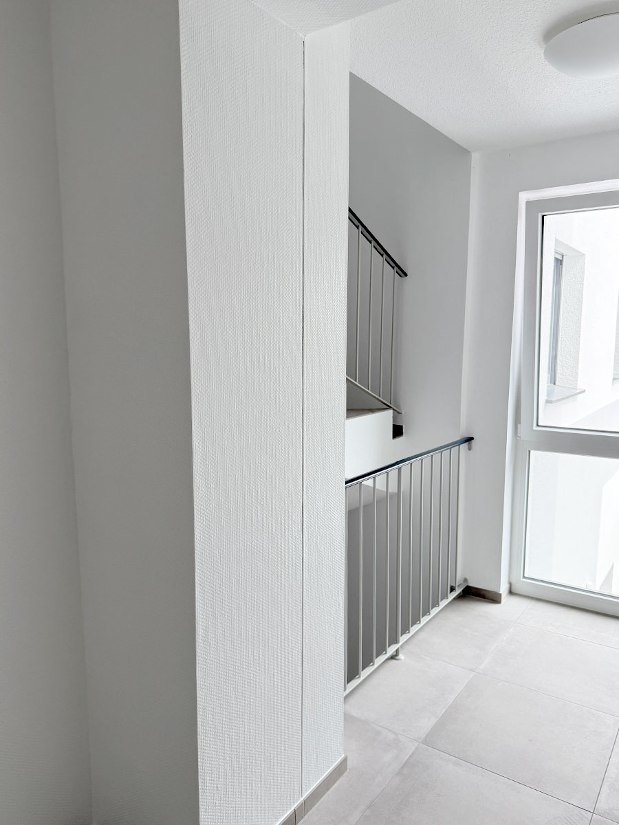 Helles, modernisiertes Treppenhaus – Gütersloh